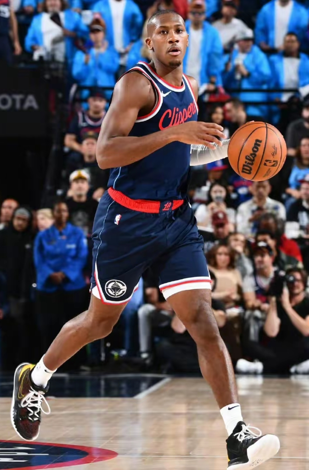 西甲冲刺阶段再迎强敌,洛杉矶快船队长鼓劲,主帅态度——引发热议,赛季目标并未改变的简单介绍 西甲冲刺阶段再迎强敌,洛杉矶快船队长鼓劲,主帅态度——引发热议,赛季目标并未改变的简单介绍