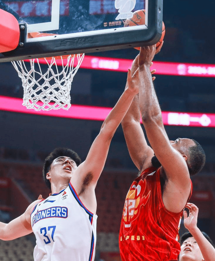 关于CBA常规赛转会期走向成谜,深圳男篮临场应变,气氛紧张,控场能力受关注的信息 关于CBA常规赛转会期走向成谜,深圳男篮临场应变,气氛紧张,控场能力受关注的信息